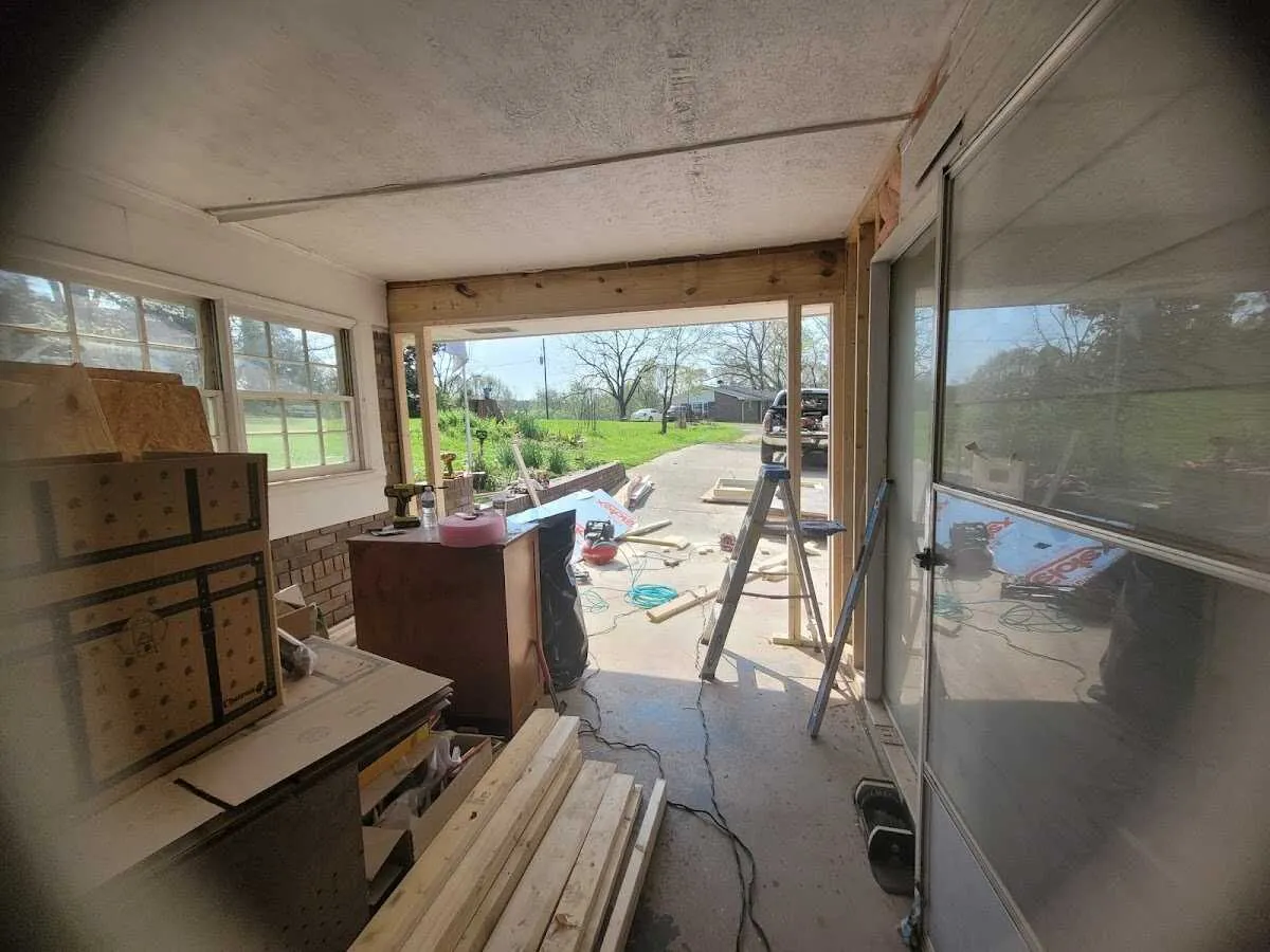 Air movers and dehumidifier for Water Mitigation Services in Sappington